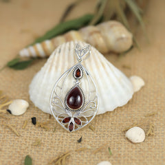 Sterling Silver Garnet Pendant SSP14