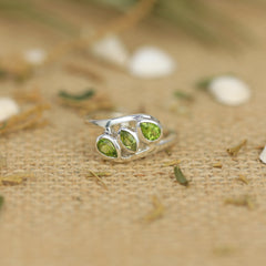Sterling Silver Peridot Ring SSR426