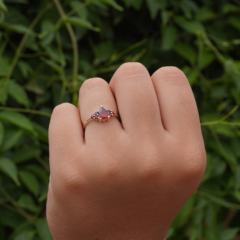 Sterling Silver Garnet Ring SSR182