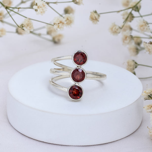 925 Sterling Silver Garnet Ring SSR370