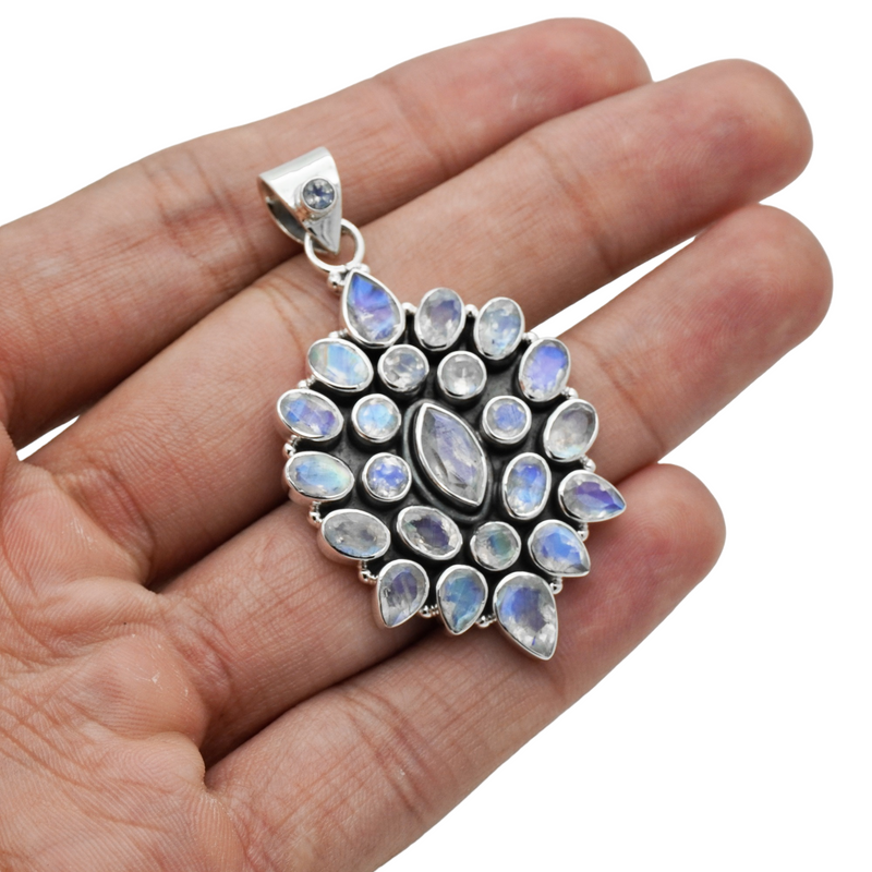 Sterling Silver Moonstone Pendant SSP162