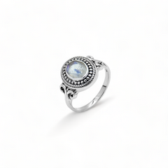 Sterling Silver Moonstone Ring SSR327