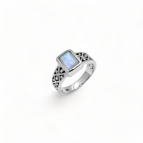 Sterling Silver Moonstone Ring SSR253