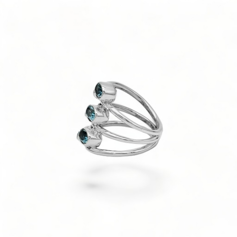 Sterling Silver Blue Topaz Ring SSR162