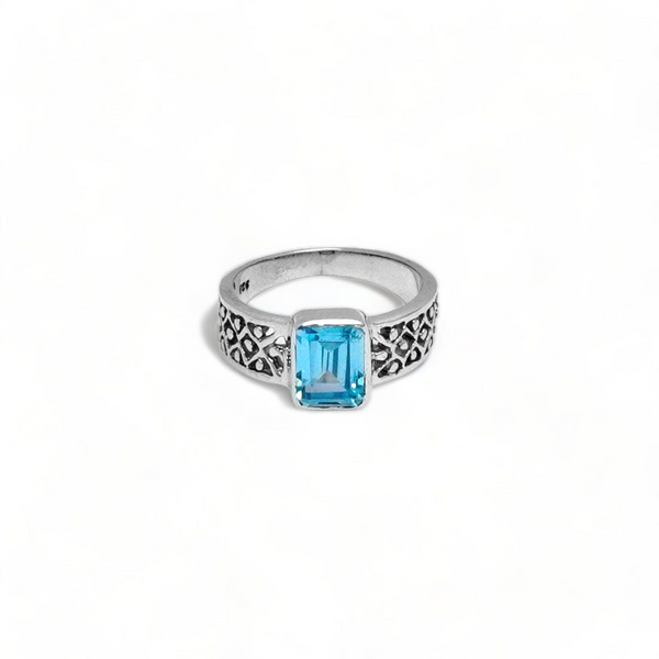Sterling Silver Blue Topaz Ring SSR253