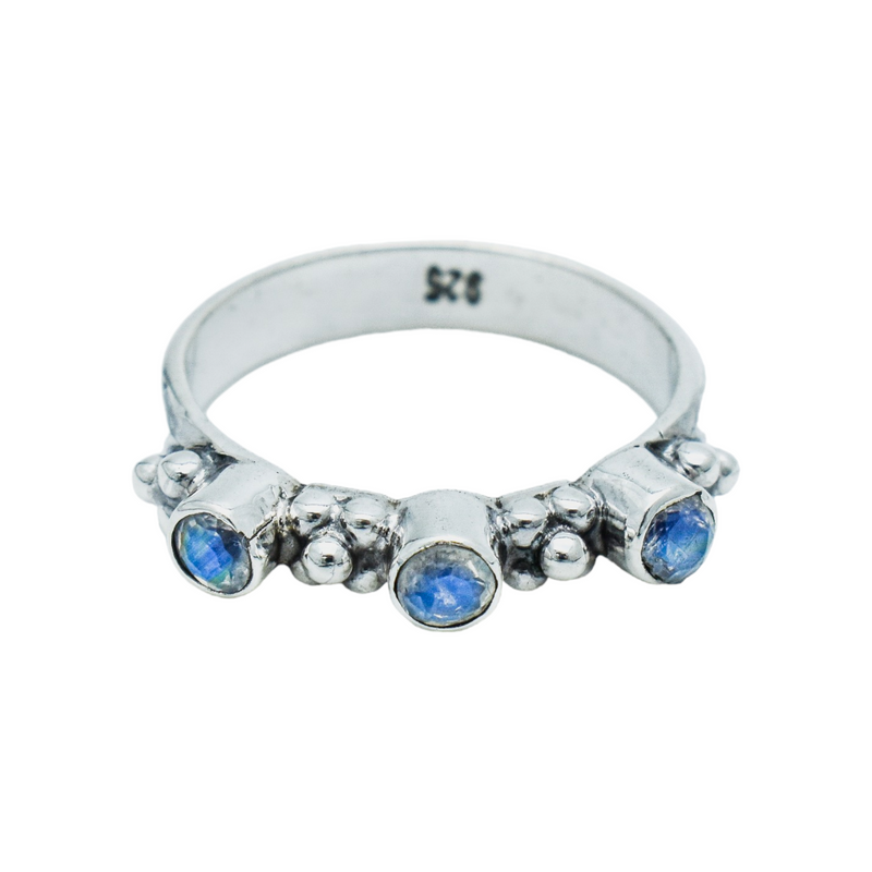Sterling Silver Moonstone Ring SSR152