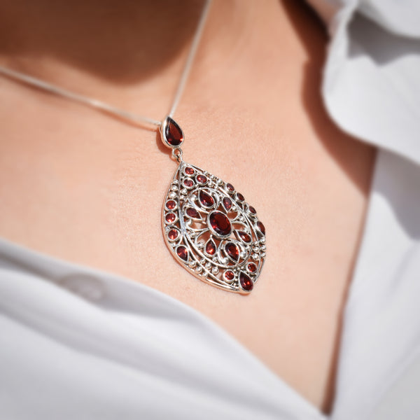 Sterling Silver Garnet Pendant SSP28